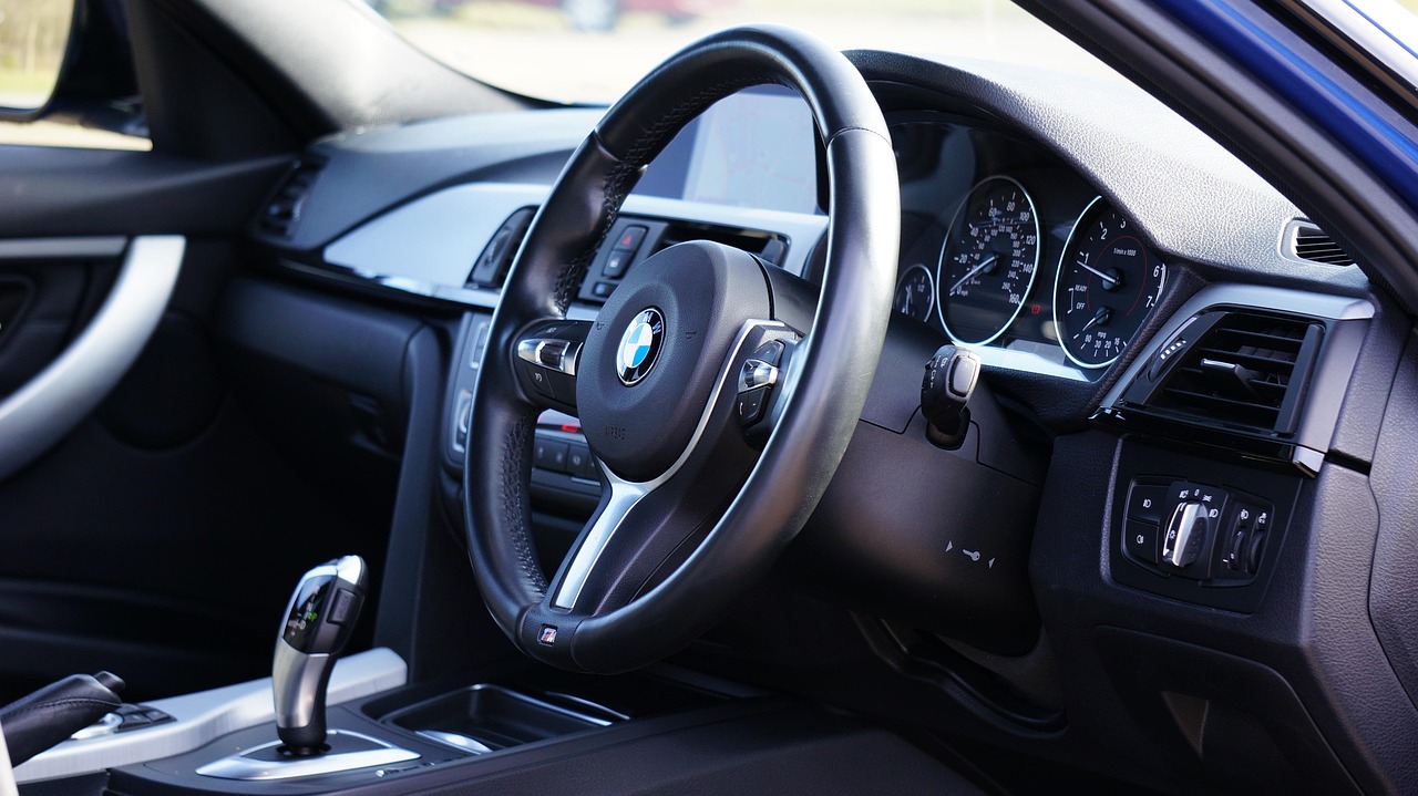 BMW最新款，豪華與科技的完美融合